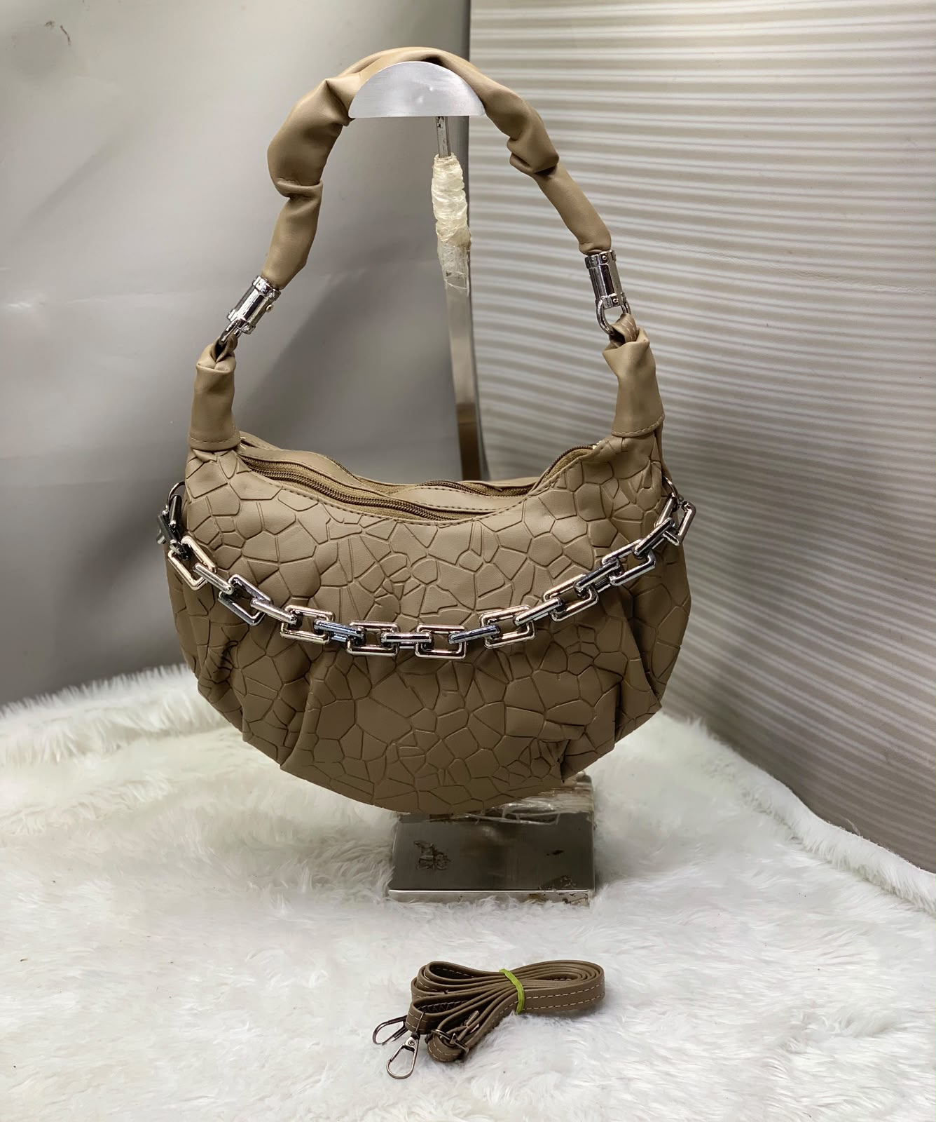 The Evelyn Chain Slouch