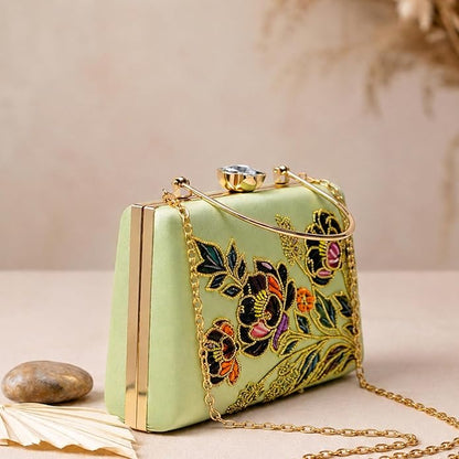 The Gulbahar Embroidered Clutch